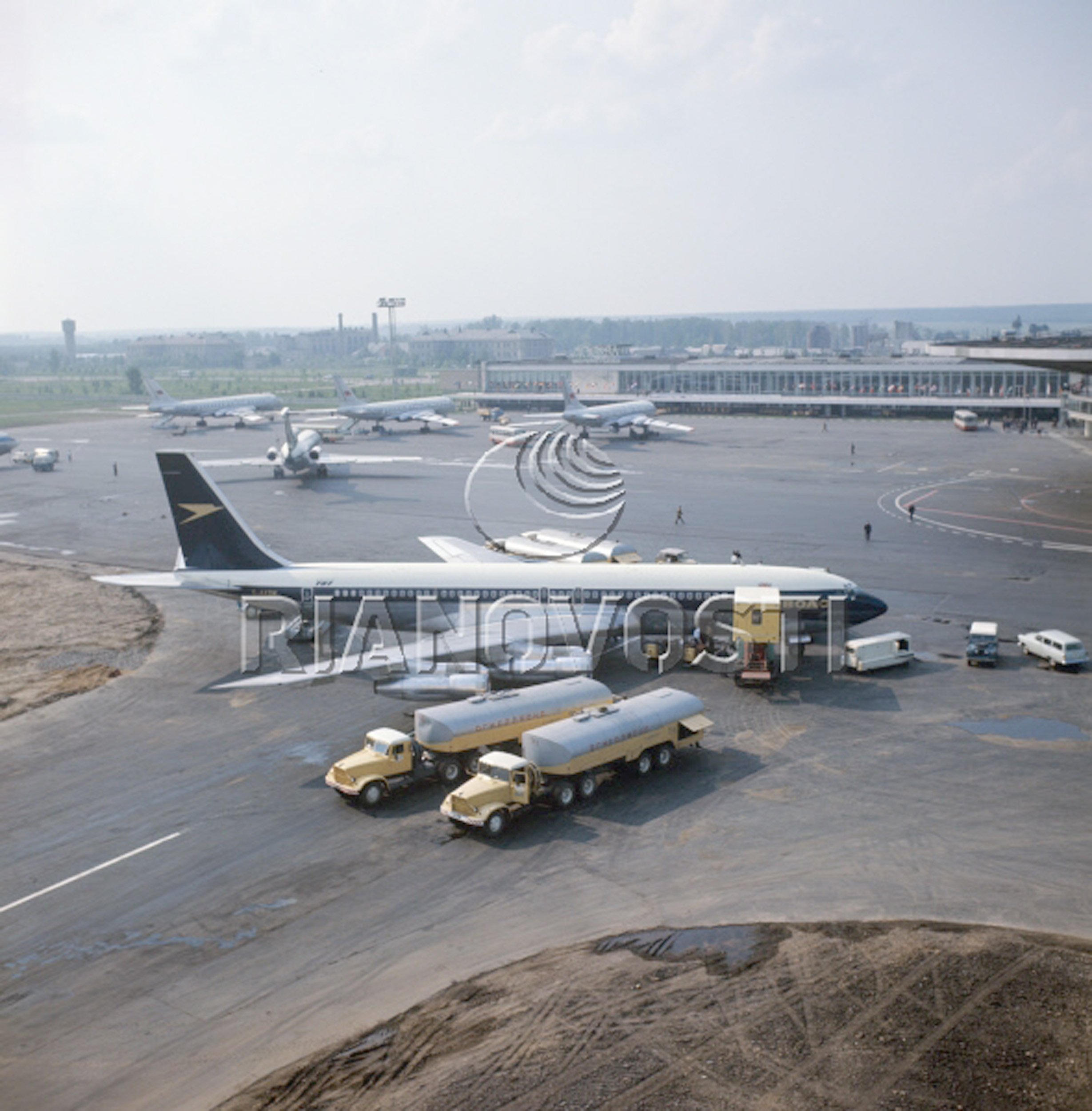 Аэропорт Шереметьево  «Боинг-707-336C»  рейс BOAC Лондон-Москва-Токио июнь 1970 г.
